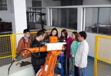 2015年第二期ABB机器人应用操作与维修保养培训