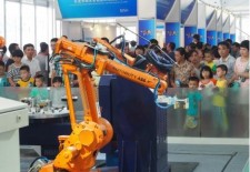 利迅达机器人产品成功出口墨西哥