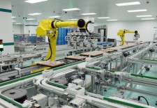 中国工业机器人服务广泛