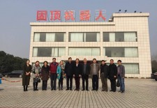 机器人365带领郑州科技学院参观上海固顶机器人科技有限公司