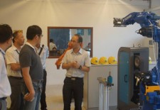 拓野机器人成为中国企业的生产医生